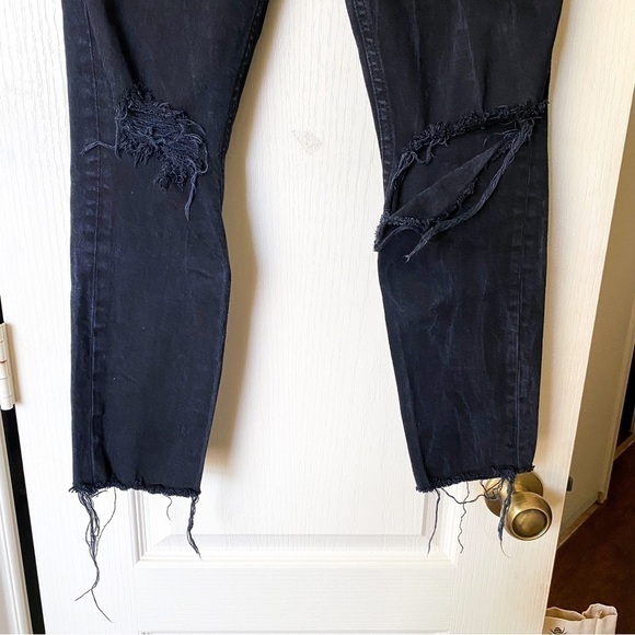 RE/DONE Jean 90s High Rise Ankle Crop Frayed Hole Jet Black With Rips 25 NWT - Picture 3 of 8